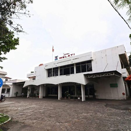 Hotel Melati Медан Екстериор снимка