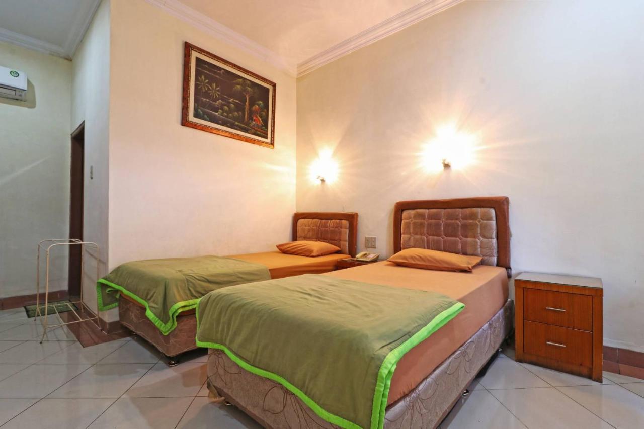 Hotel Melati Медан Екстериор снимка