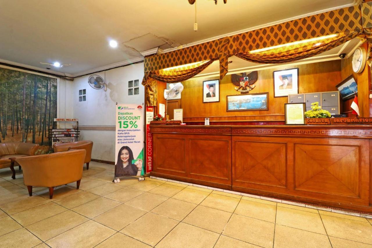 Hotel Melati Медан Екстериор снимка