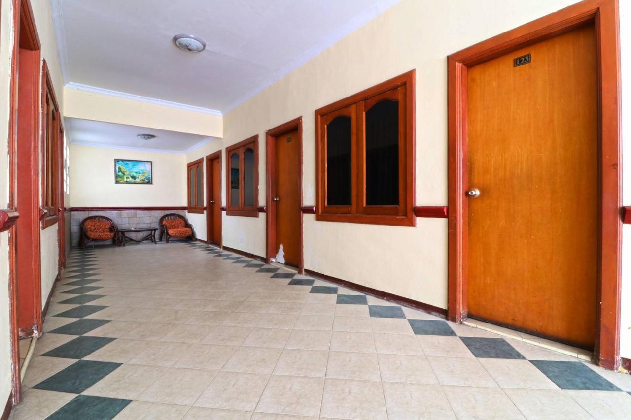 Hotel Melati Медан Екстериор снимка