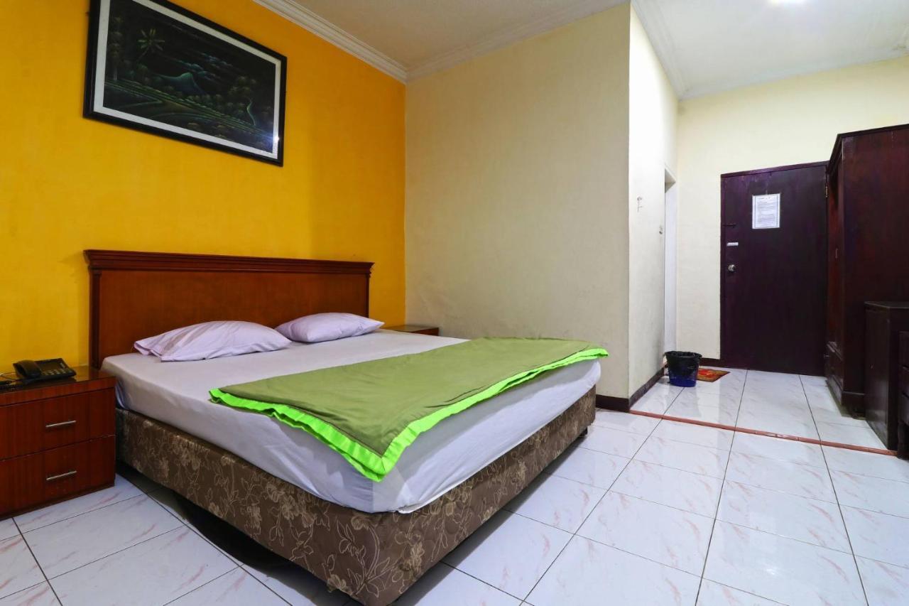 Hotel Melati Медан Екстериор снимка