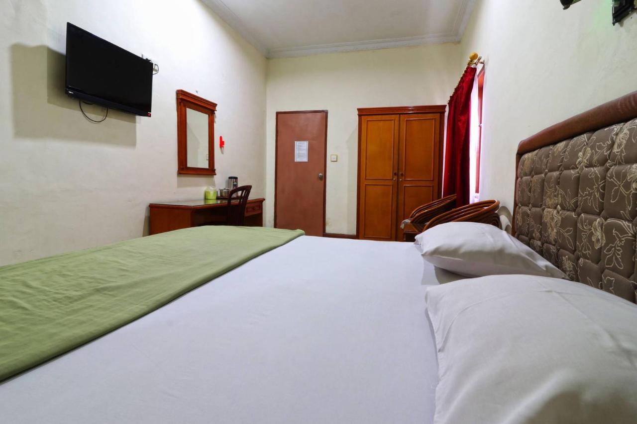 Hotel Melati Медан Екстериор снимка