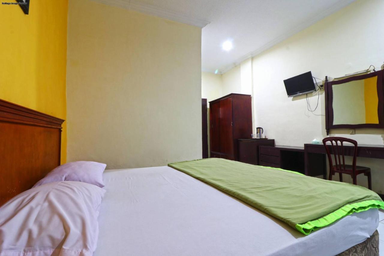Hotel Melati Медан Екстериор снимка