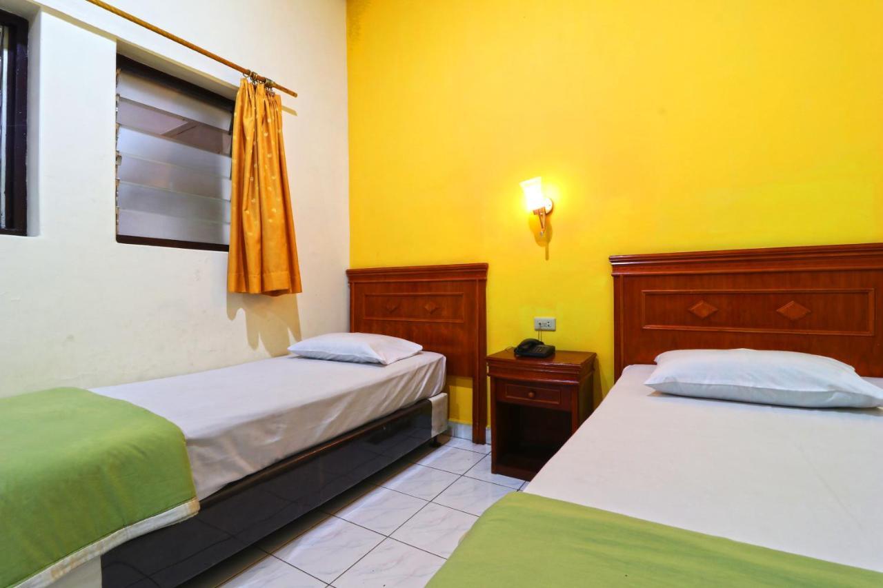 Hotel Melati Медан Екстериор снимка